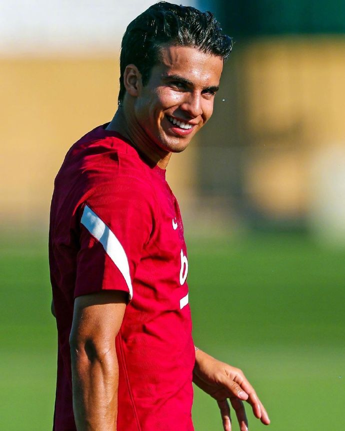 ليفربول بث مباشر مشاهدهدليل شامل لمشاهدة مباريات ليفربول أونلاين