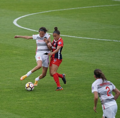 مواجهة الأهلي والزمالك القادمةصراع العمالقة في الكرة المصرية