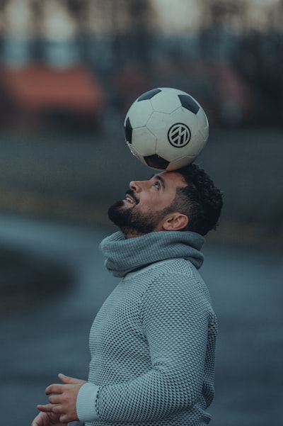 مالك نادي ليفربول الجديدتحولات كبرى في ملكية أحد عمالقة كرة القدم