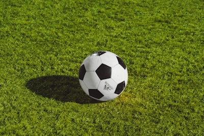 مغنيةنهائيدوريأبطالأوروبا2022لحظةتاريخيةفيعالمكرةالقدم